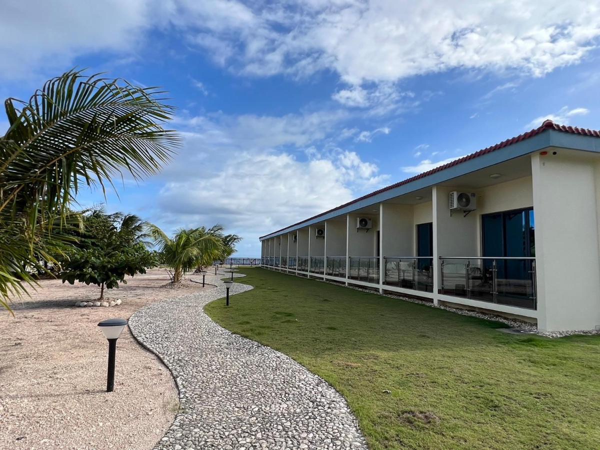 W Golf Resort Oslob Extérieur photo