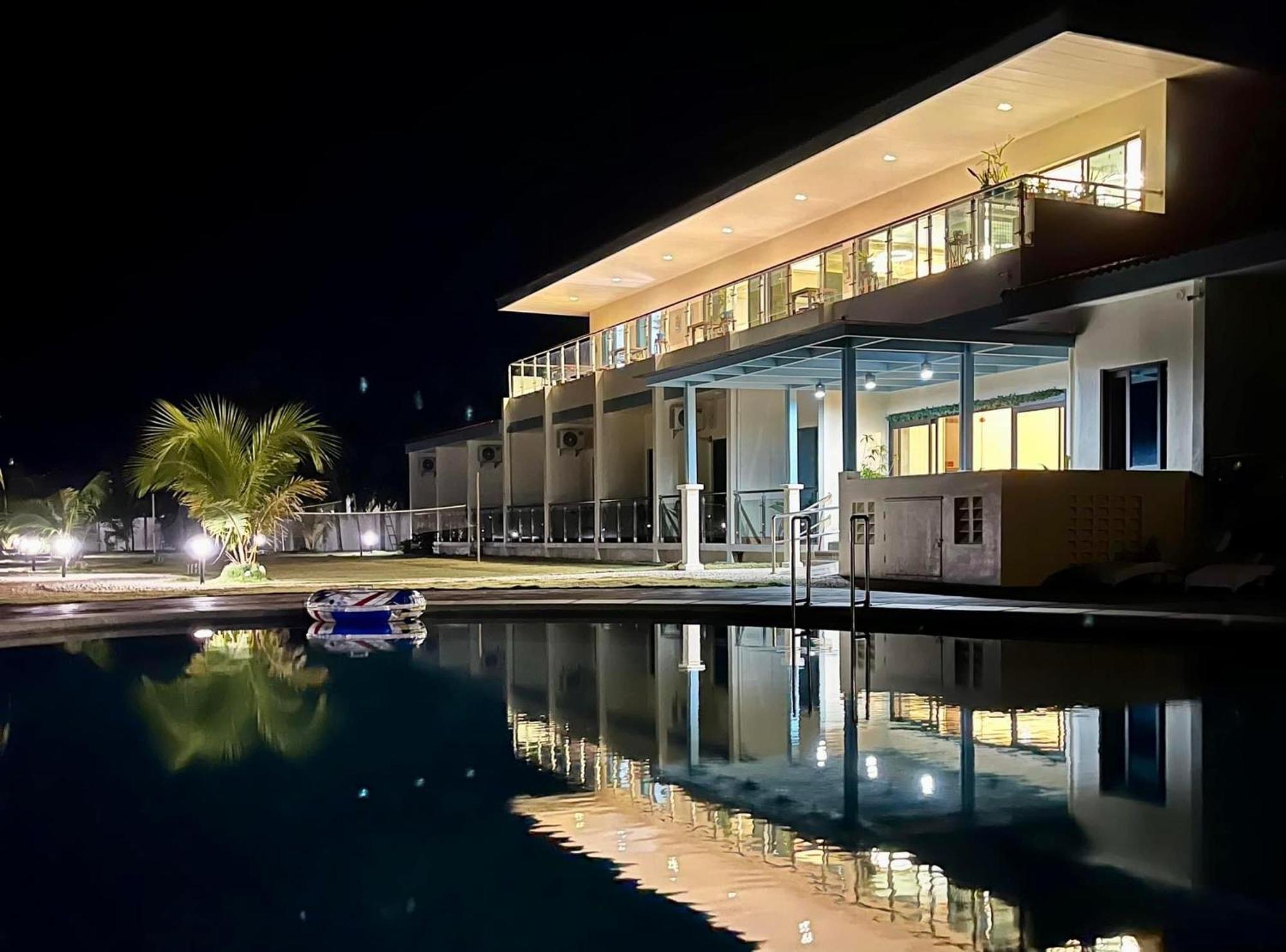 W Golf Resort Oslob Extérieur photo