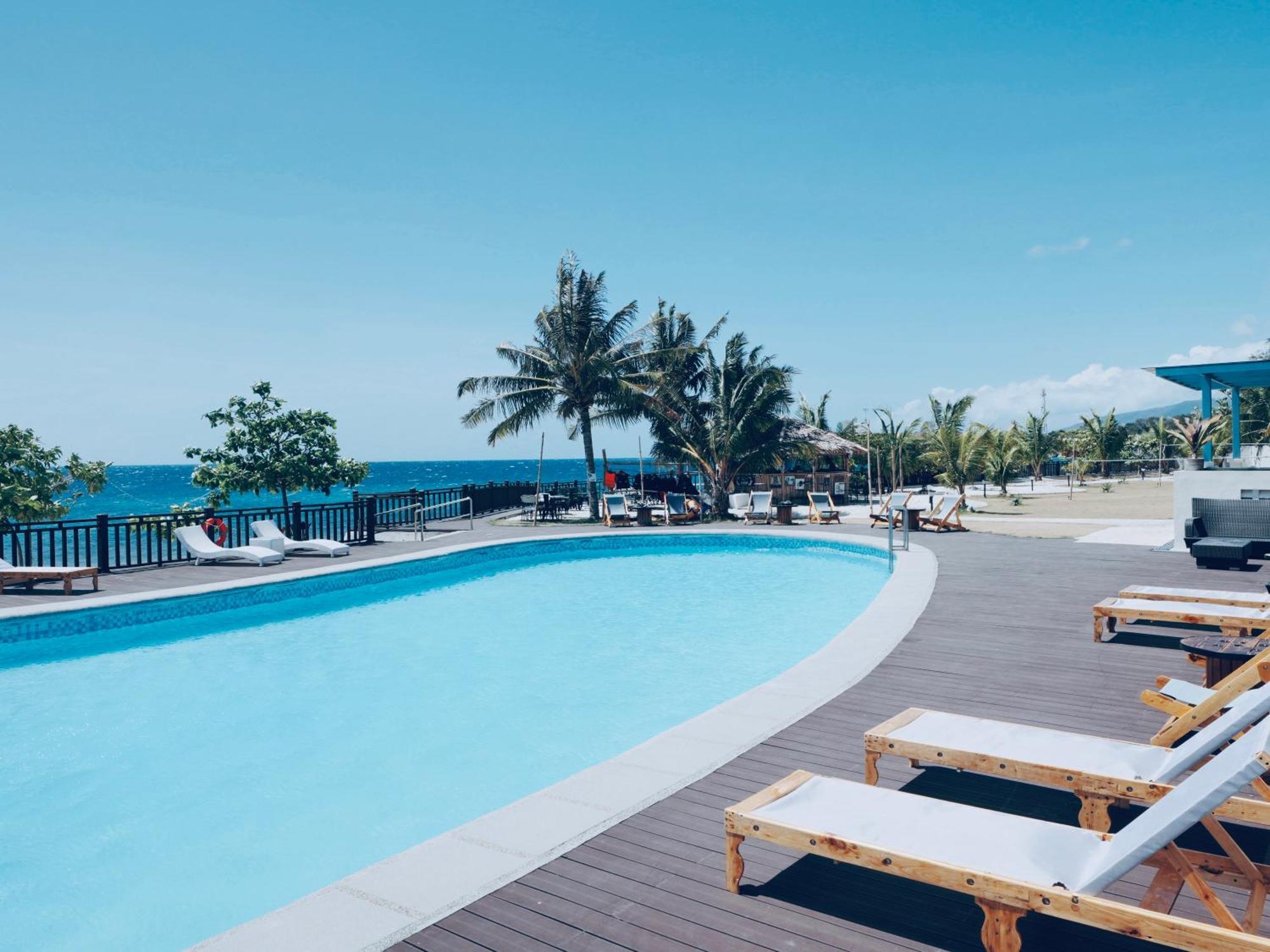 W Golf Resort Oslob Extérieur photo